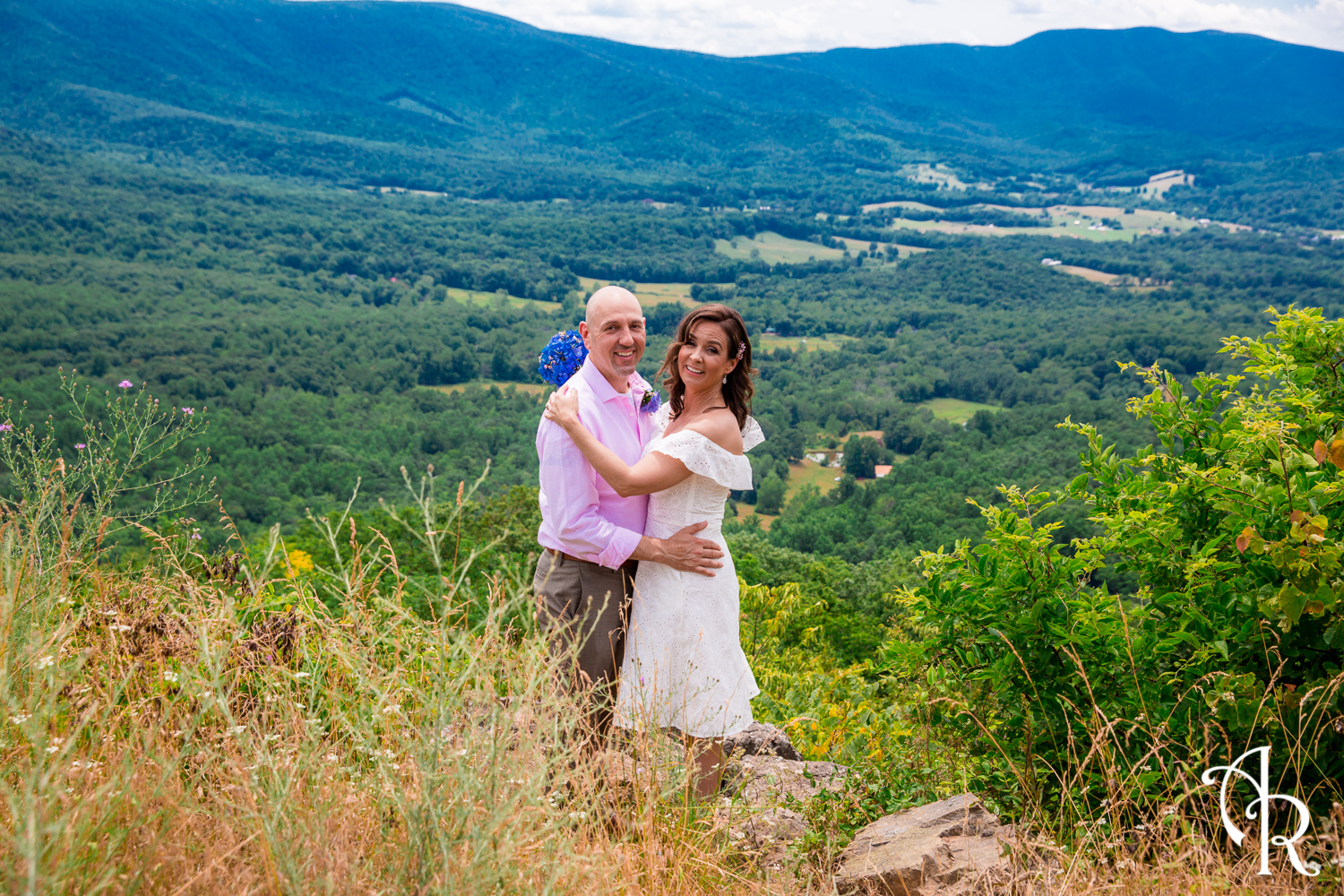 One Hour Photography Elopement Package in Virginia